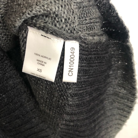 NWT NY&Co Ombré Cowl Sequin Sweater Grey Black - Picture 4 of 6
